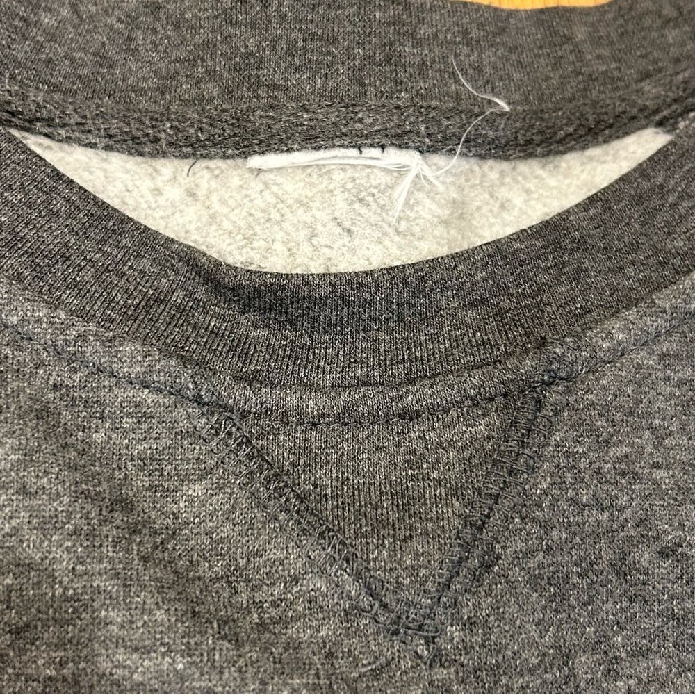 Notre Fame Fighting Irish Gray Fleece Lined Sweatshirt XL - Picture 3 of 6